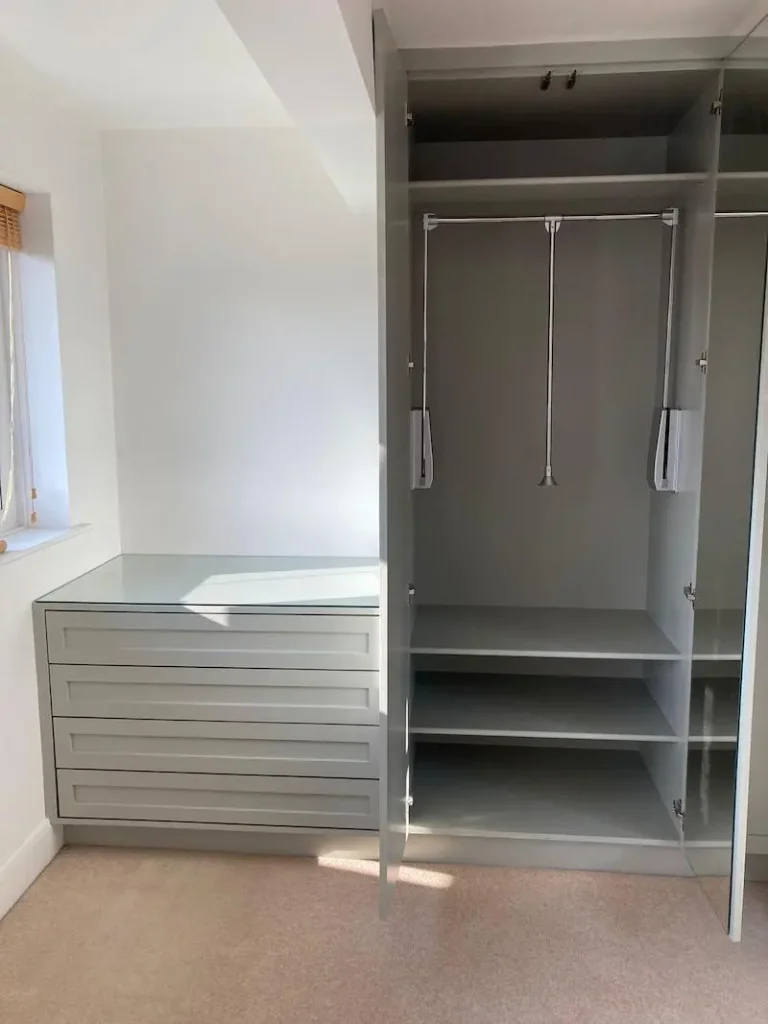 Fitted wardrobe and draws in rye