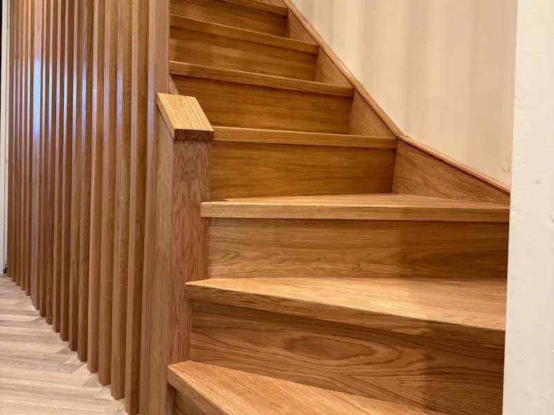 Bespoke oak staircase in chislehurst