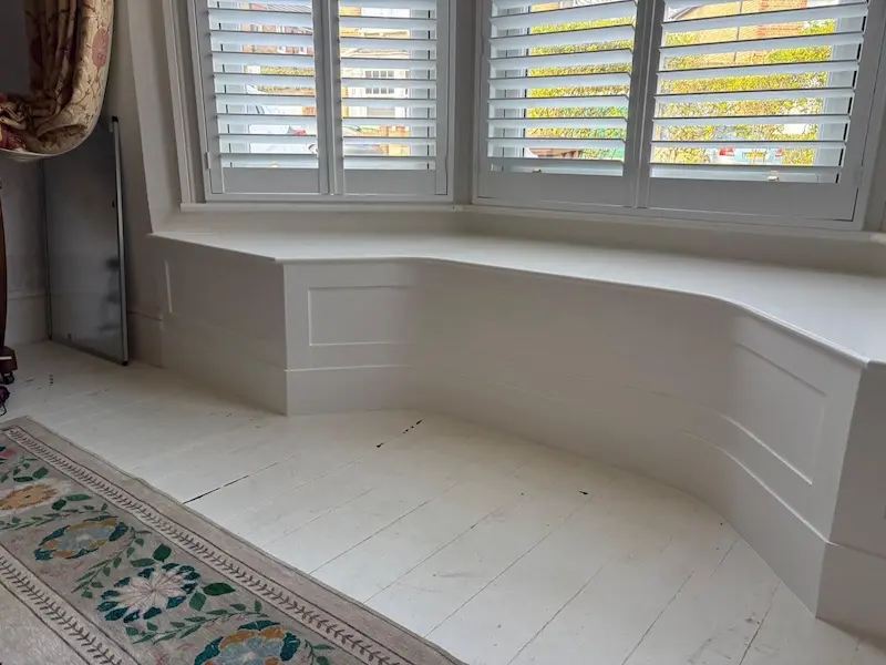 Curved bay window seating in sidcup