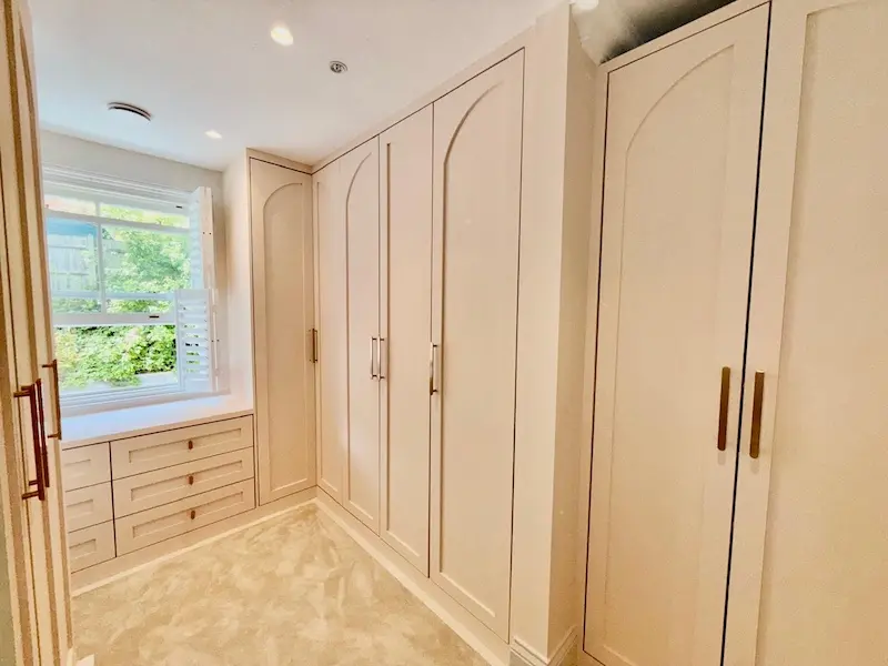 Bespoke walk in wardrobes in Tonbridge